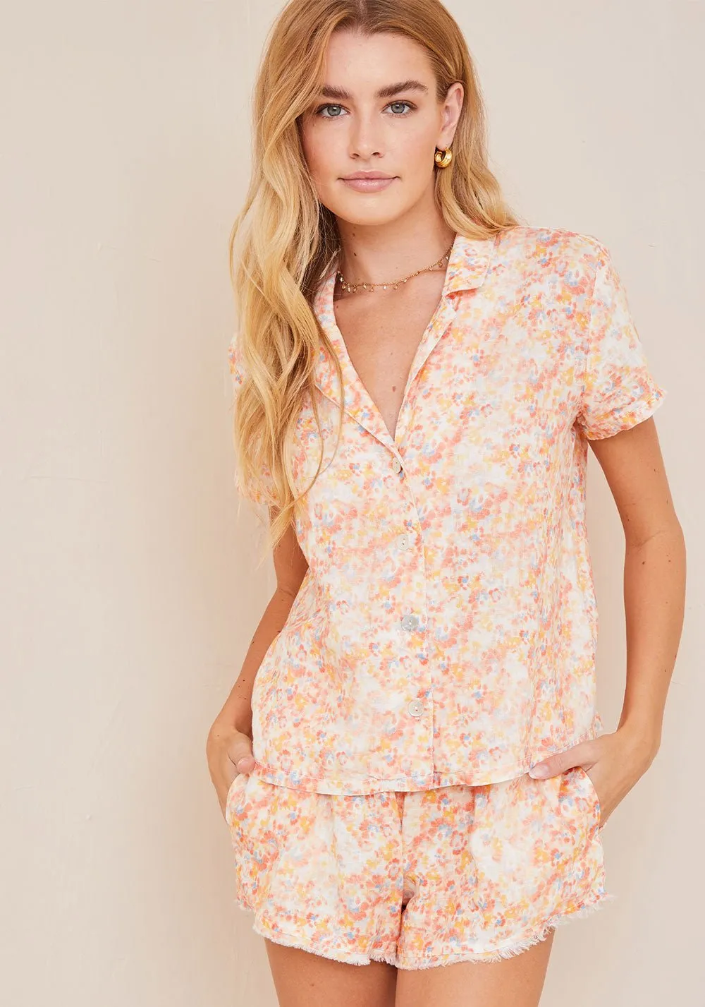 Fray Hem Short - Peach Floral Print